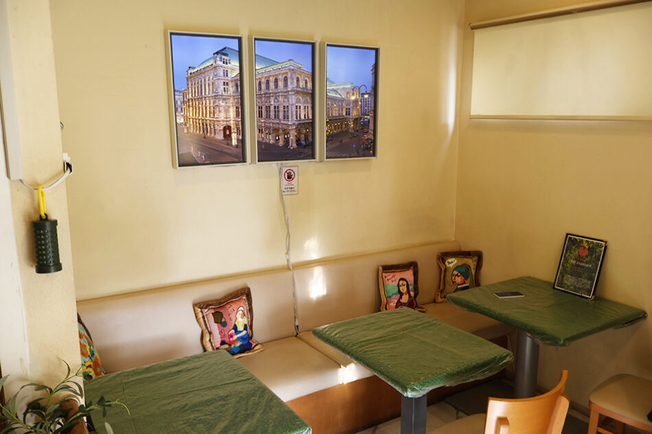 カフェ・パークサイド