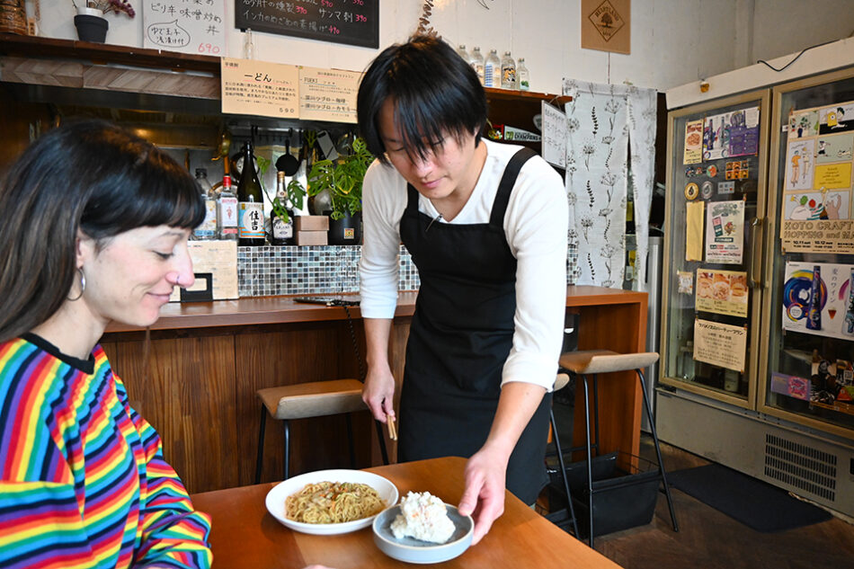 Beer Stand Tsubamenosu