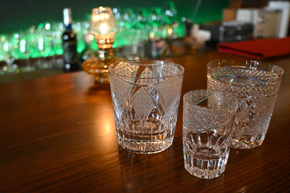 BAR CHIARO