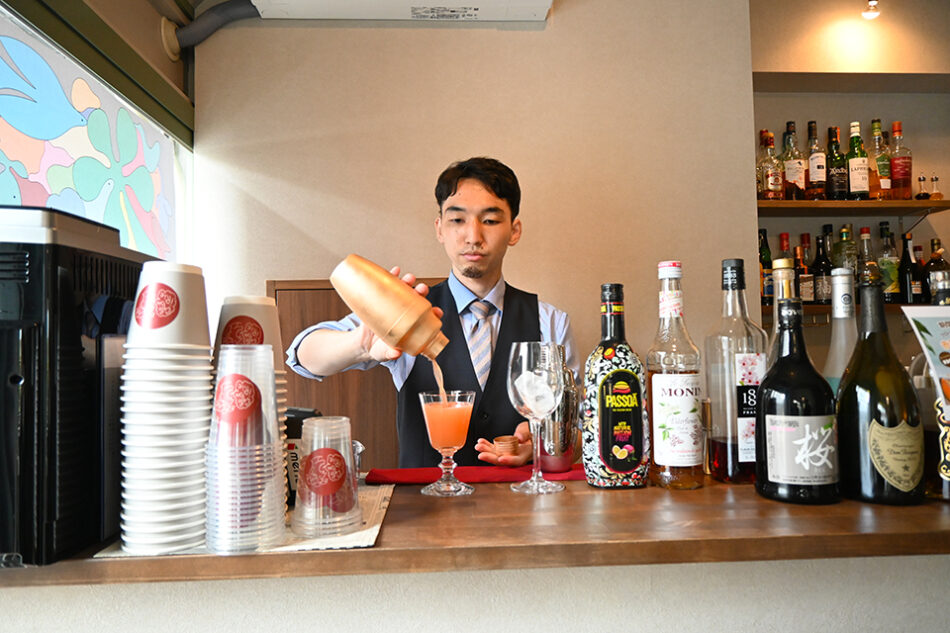 Cafe Bar iRie