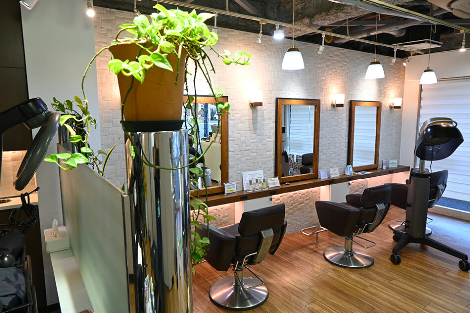 ヘアメークモリモト 大島店