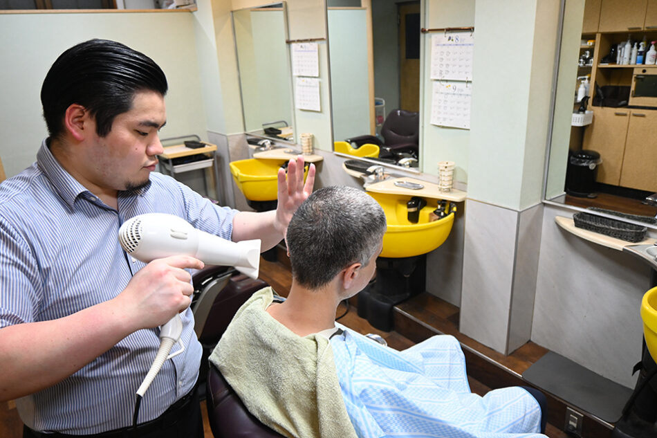ヘアーサロンクドウ